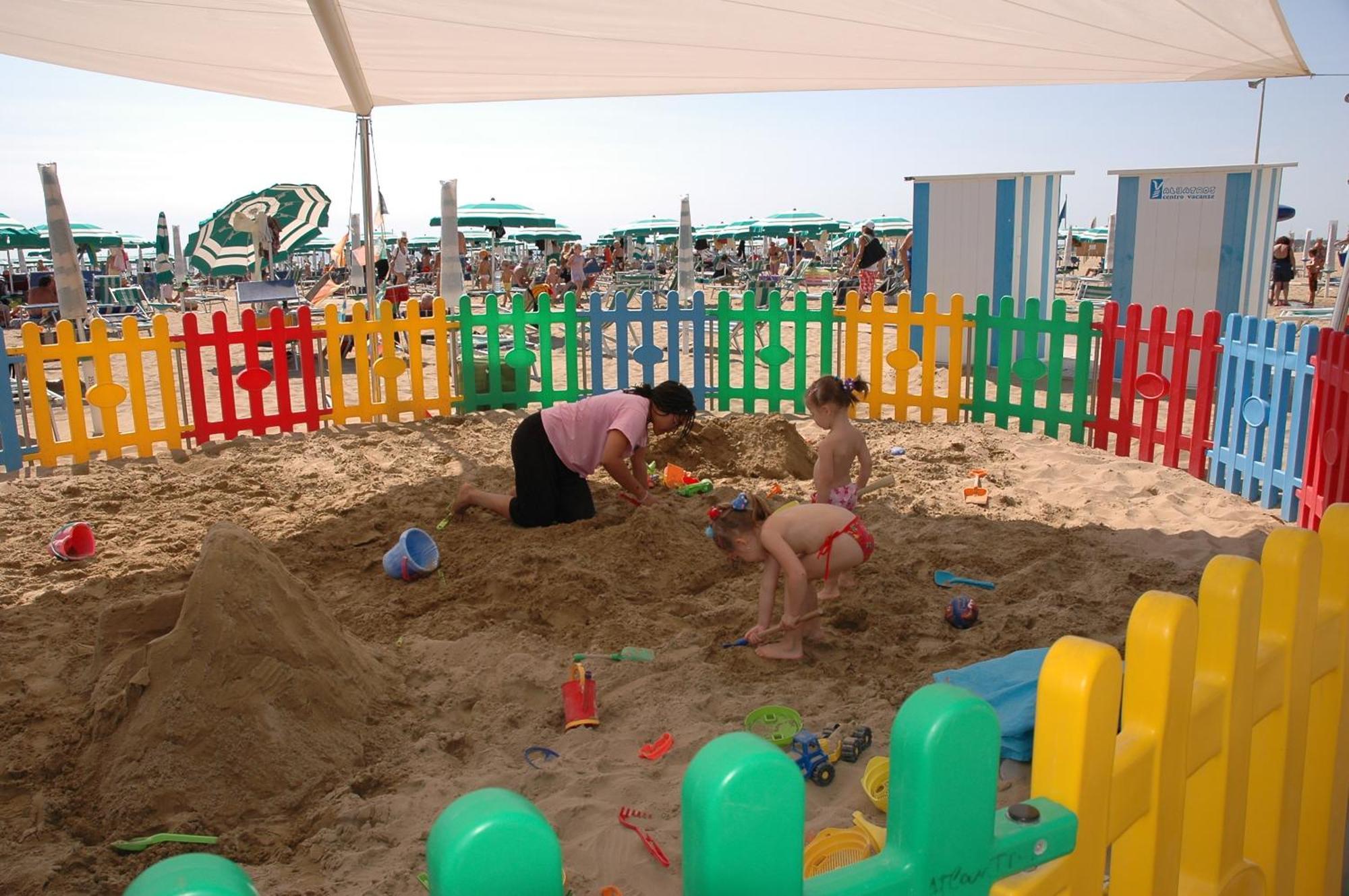 Villaggio Los Nidos Lignano Sabbiadoro Buitenkant foto