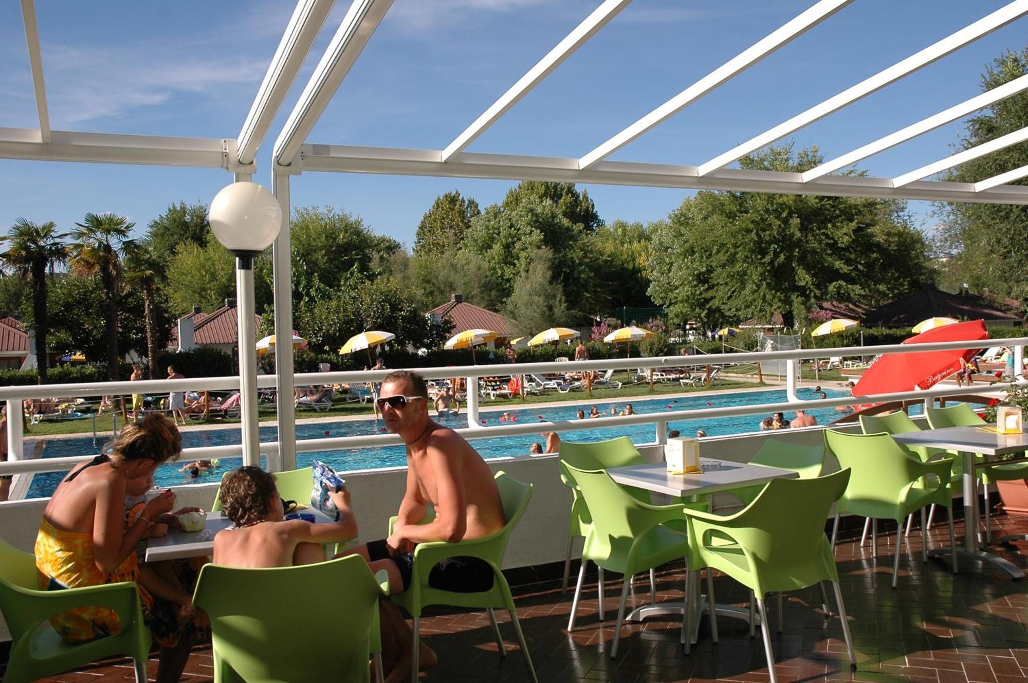 Villaggio Los Nidos Lignano Sabbiadoro Buitenkant foto